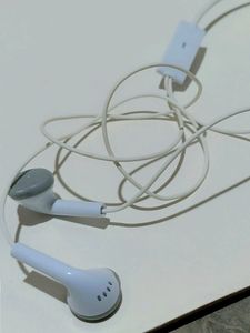 Samsung Wire Earphone With Mic For All Smartphone