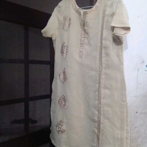 Elegant Embroidered Kurta