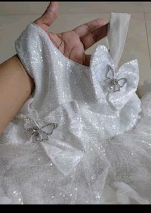 Adorable White Princess Dress with hand gloves and