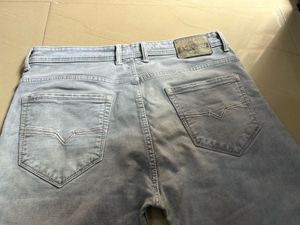 Men's Light Wash Denim Jeans