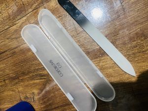 Colorbar Crystal Nail Filer