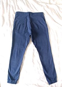 Mens' Blue Highlander slim fit trousers, jogger fit, Size 32, length 39.5 inch