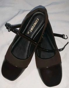 Stylish Brown &amp; Black Flats