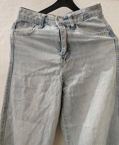 Light Wash Wide Leg Jeans with Slit