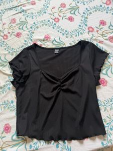 Chic Black Ruched V-Neck Crop Top