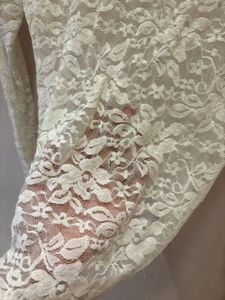 Forever 21 Coquette Girly Lace Sleeve Top