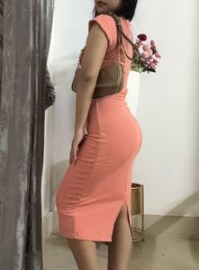 Chic Pink Ribbed Midi Dress