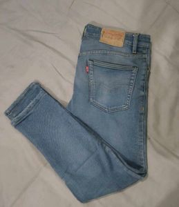 Levi's Light Wash Denim Jeans