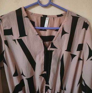 Chic Pink Maxi Dress with Black Print