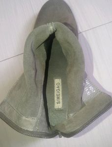 WOMAN OLIVE GREEN BOOTS