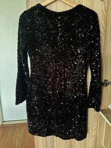 Sparkling backless Black Sequin Dress