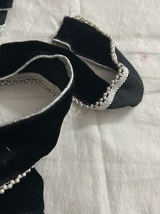 Elegant Black Velvet Blouse Trim