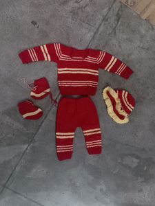 Woolen Set For 0-4 Months Baby