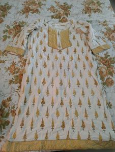 White Kurta with yellow Print +free 🎁