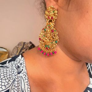 Anti-turnish Exquisite Antique Gold Tone Lakshmi E