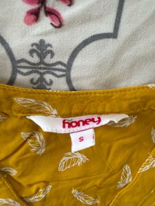 Honey Mustard Yellow Feather Print Top