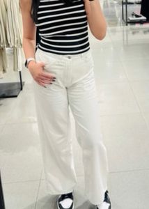 Stylish Off-White Trousers