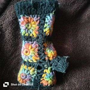 Colorful Crocheted hand gloves