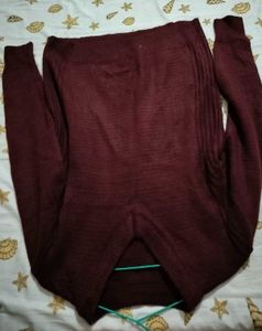 Men's V-Neck Burgundy Sweater