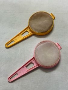 Citrus Juicer and 2 Strainer Set
