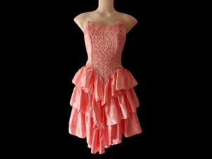 🌸 Elegant Strapless Ruffle Dress 🌸