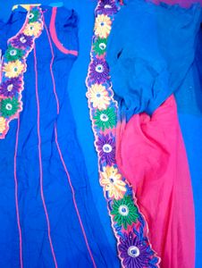 Floral Embroidered Kurta Medium Size With Dupatta