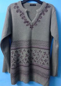 Embroidered V-Neck Long Sleeve Top