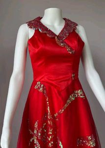Stunning Red Embellished Party Gown🥰