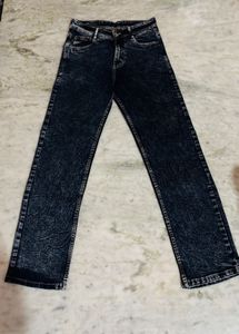 Distressed Wash Jeans