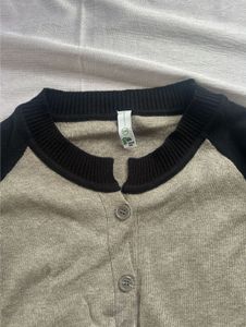 Stylish Two-Tone Cardigan