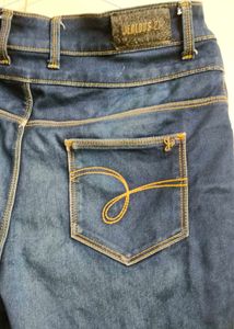 Blue High Waisted Denim Jeans💙🖤
