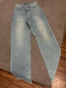 Light Wash Wide Leg Jeans