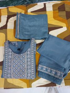 Elegant Blue Embroidered Kurta Set
