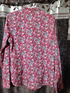 Chic Floral Ruffled Blouse