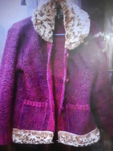 Chic Purple Textured Jacket with Faux Fur Collar