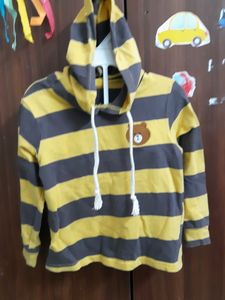 Cotton Yellow And Brown Sweat Tshirt For Boys. Size - 3-4 Years.