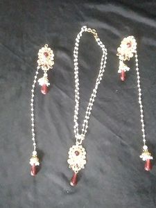 Elegant Gold & Ruby Jewelry Set