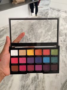 Revolution Eyeshadow Palette