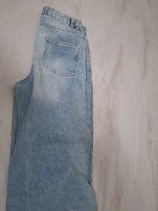 Distressed Wide Leg Jeans
