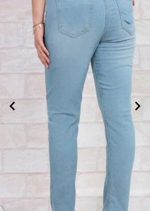 Light Wash Denim Jeans Womens