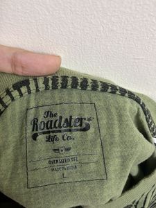 Unique Graphic Print T-Shirt