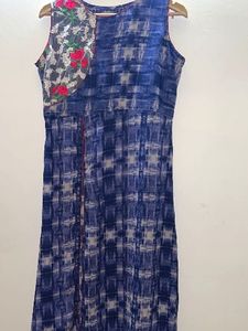 Blue & Beige Printed Sleeveless Kurta