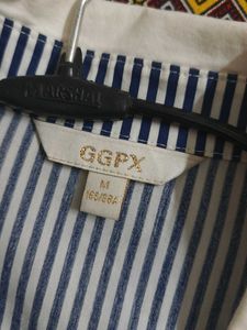 Chic Striped Button-Up Blouse with Lace Collar