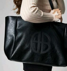 🖤SAVANA Chic Black Tote Bag
