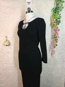 Chic Black Long Sleeve Midi Dress