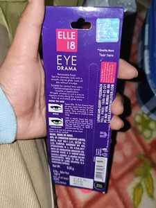 Elle 18 Eye Drama Bold Black Eyeliner