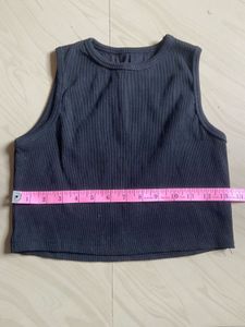 Black Ribbed Cropped Tank Top