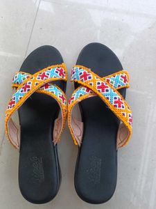 Heel slippers