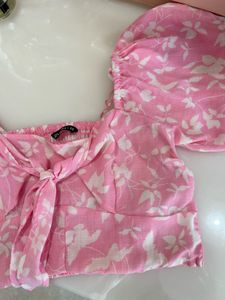 Pink Floral Crop Top🩷🩷