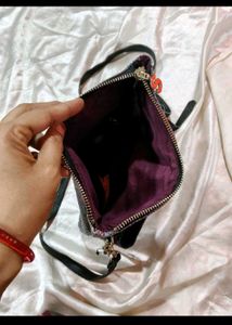 Chic Textured Crossbody Bag